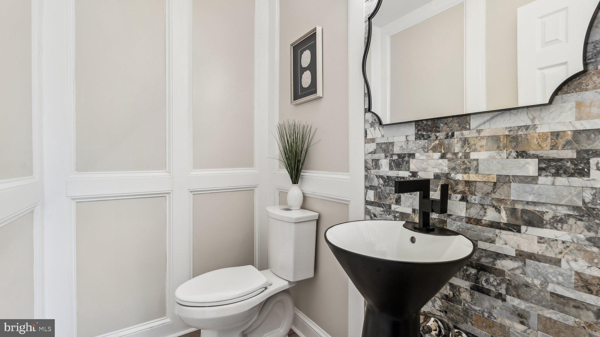 HALLOWING POINT RIVER ESTATES - Residential