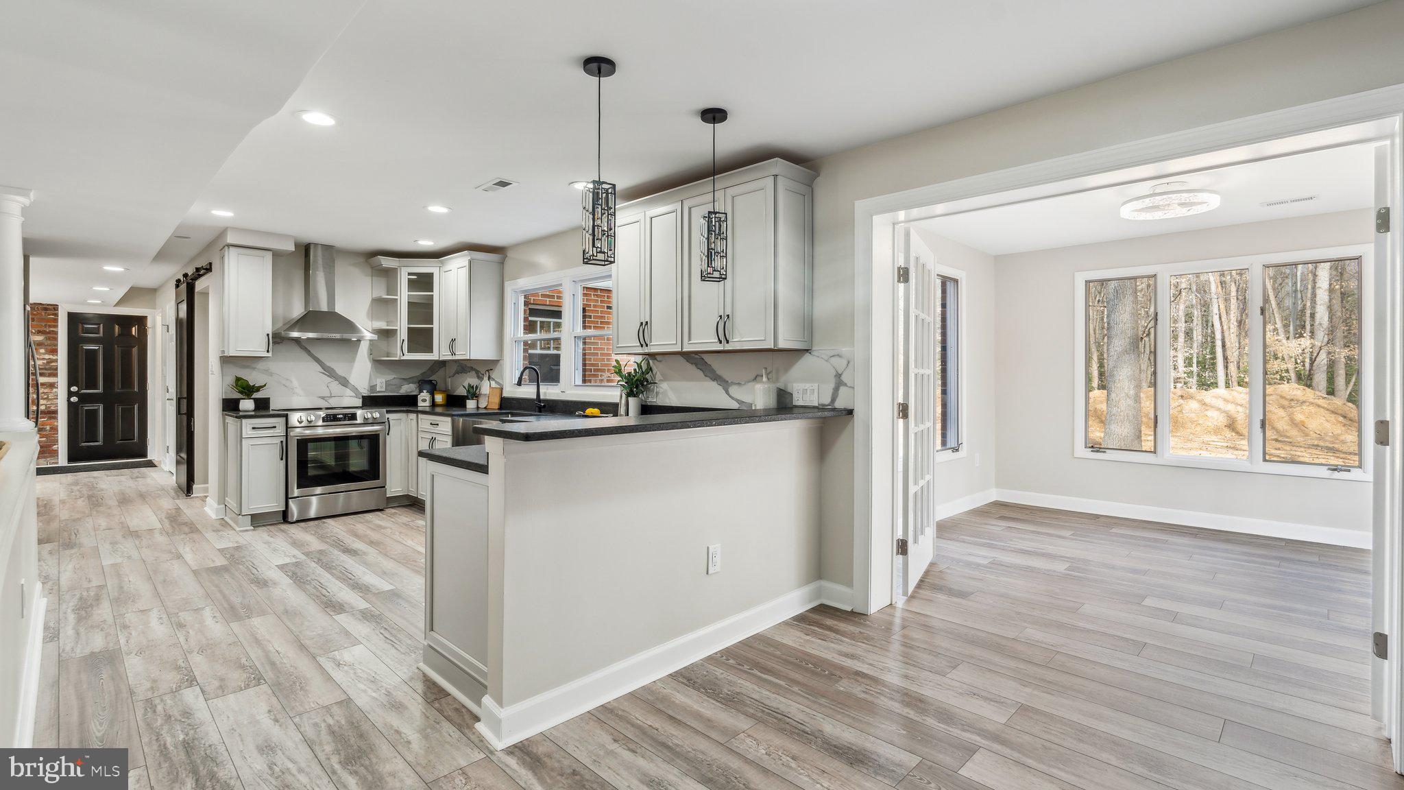 HALLOWING POINT RIVER ESTATES - Residential