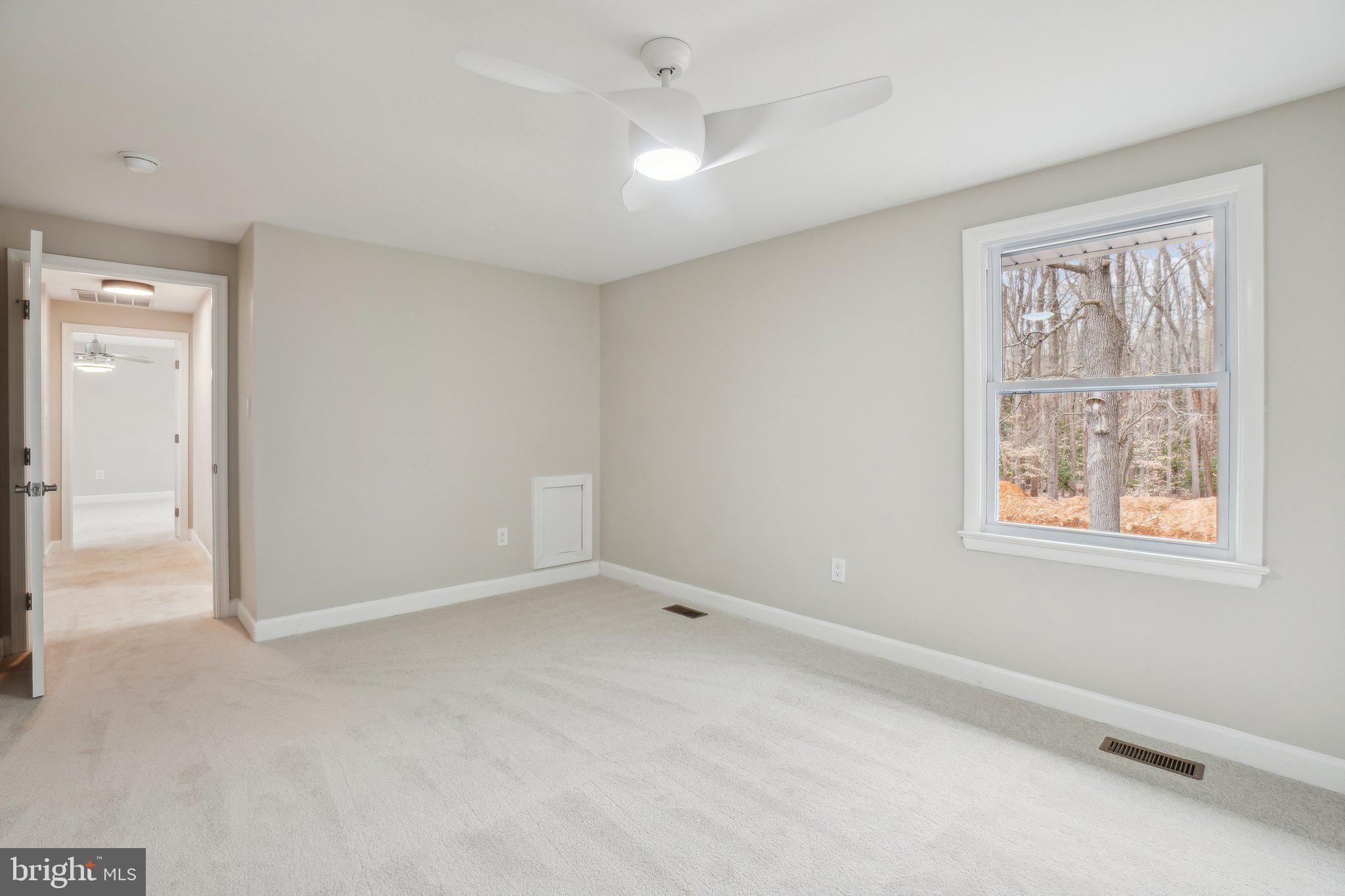 HALLOWING POINT RIVER ESTATES - Residential