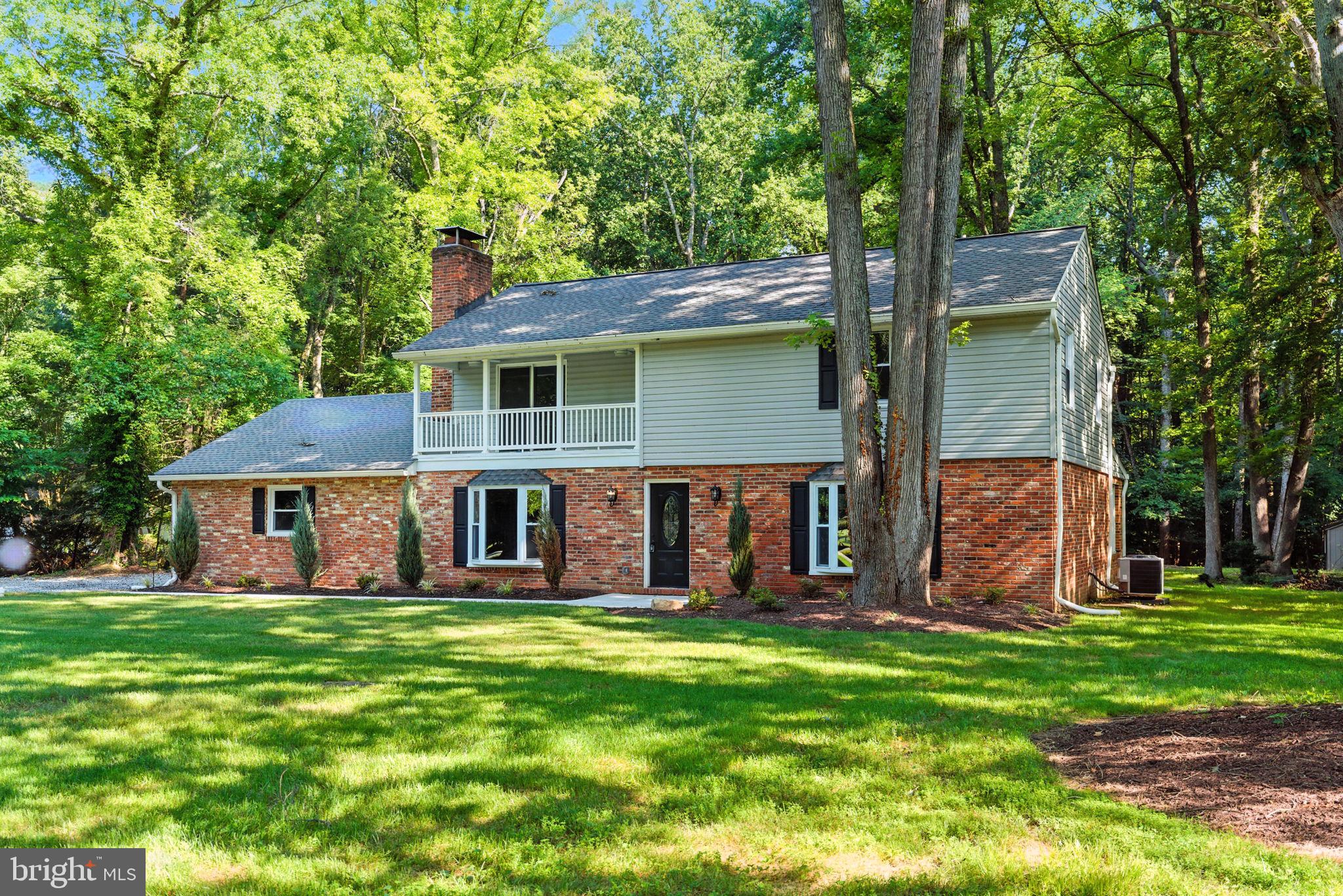 HALLOWING POINT RIVER ESTATES - Residential