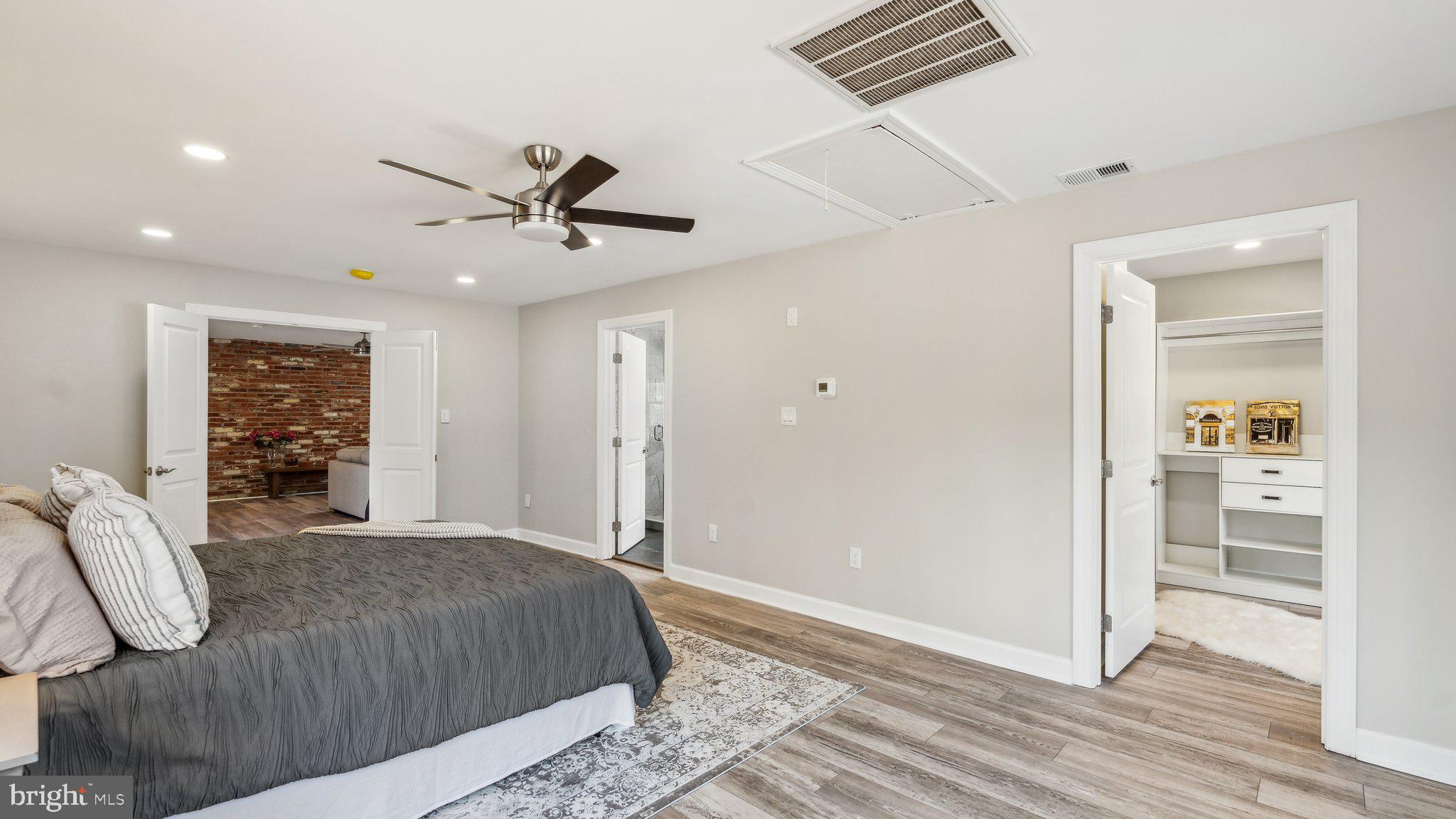 HALLOWING POINT RIVER ESTATES - Residential