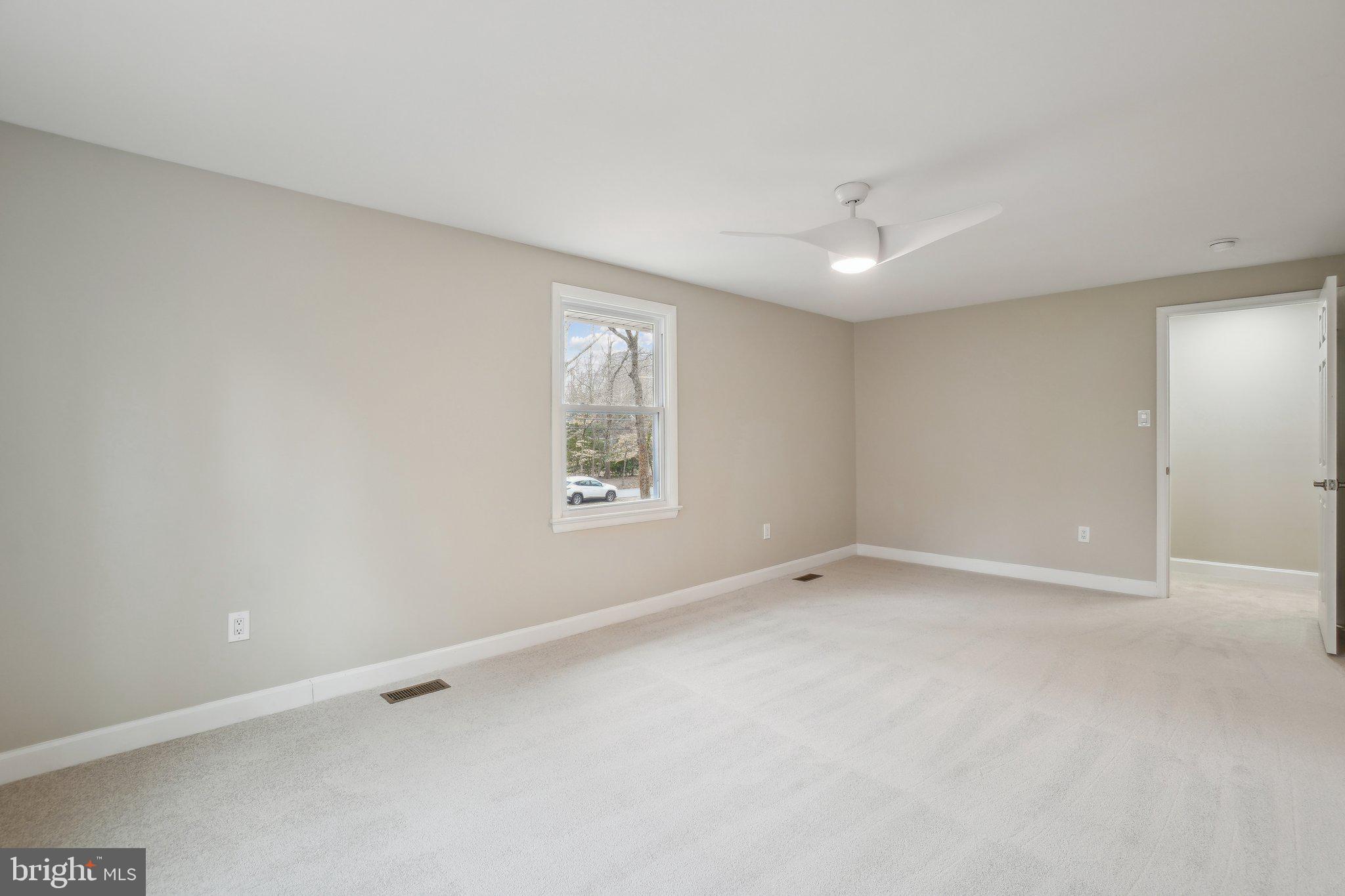 HALLOWING POINT RIVER ESTATES - Residential