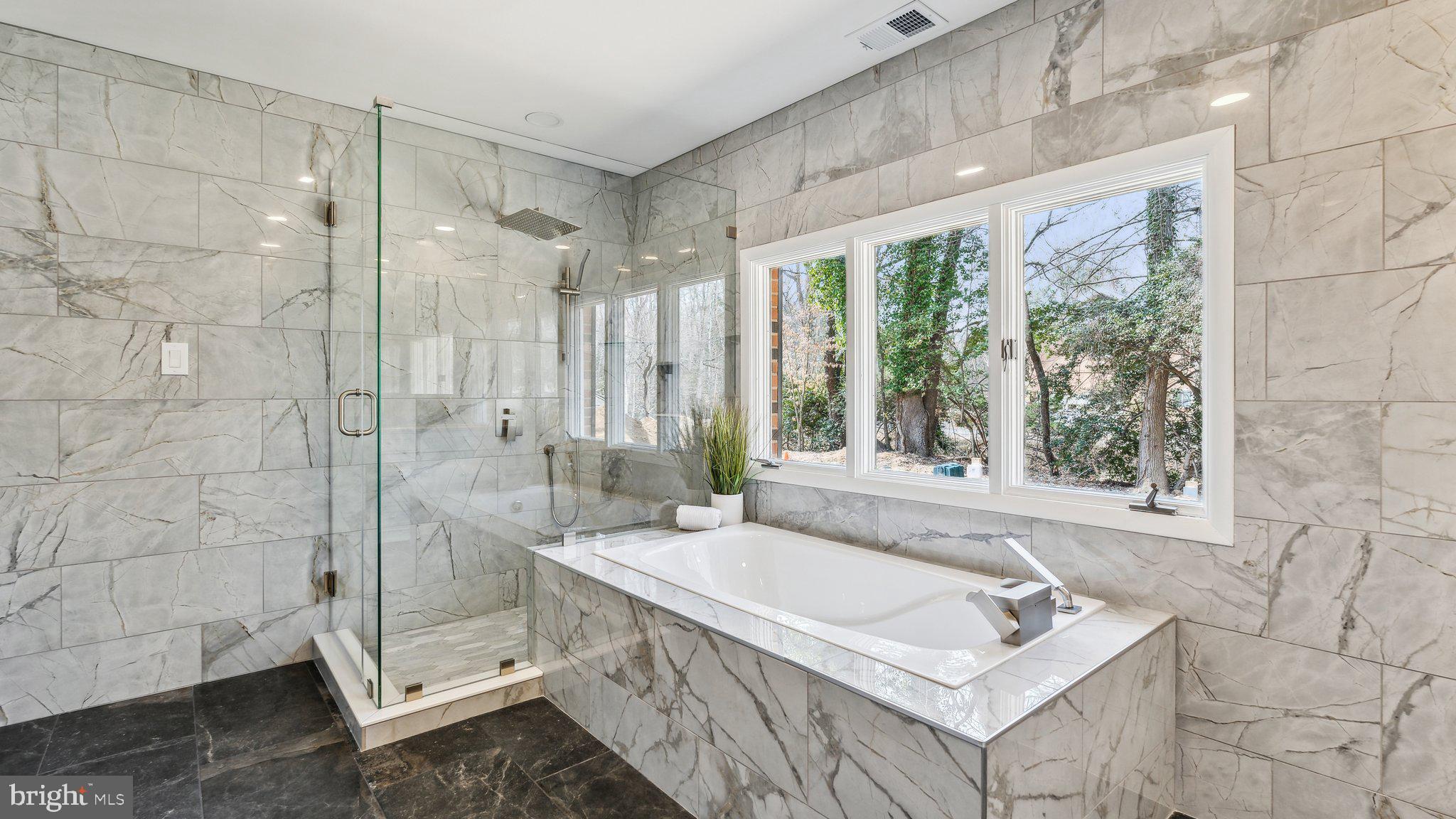 HALLOWING POINT RIVER ESTATES - Residential