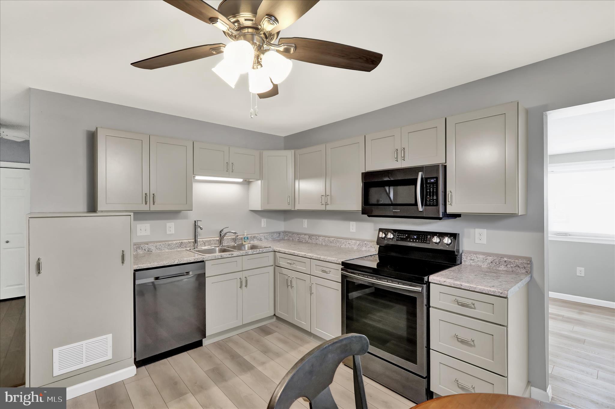 CHEROKEE RANCH - Residential