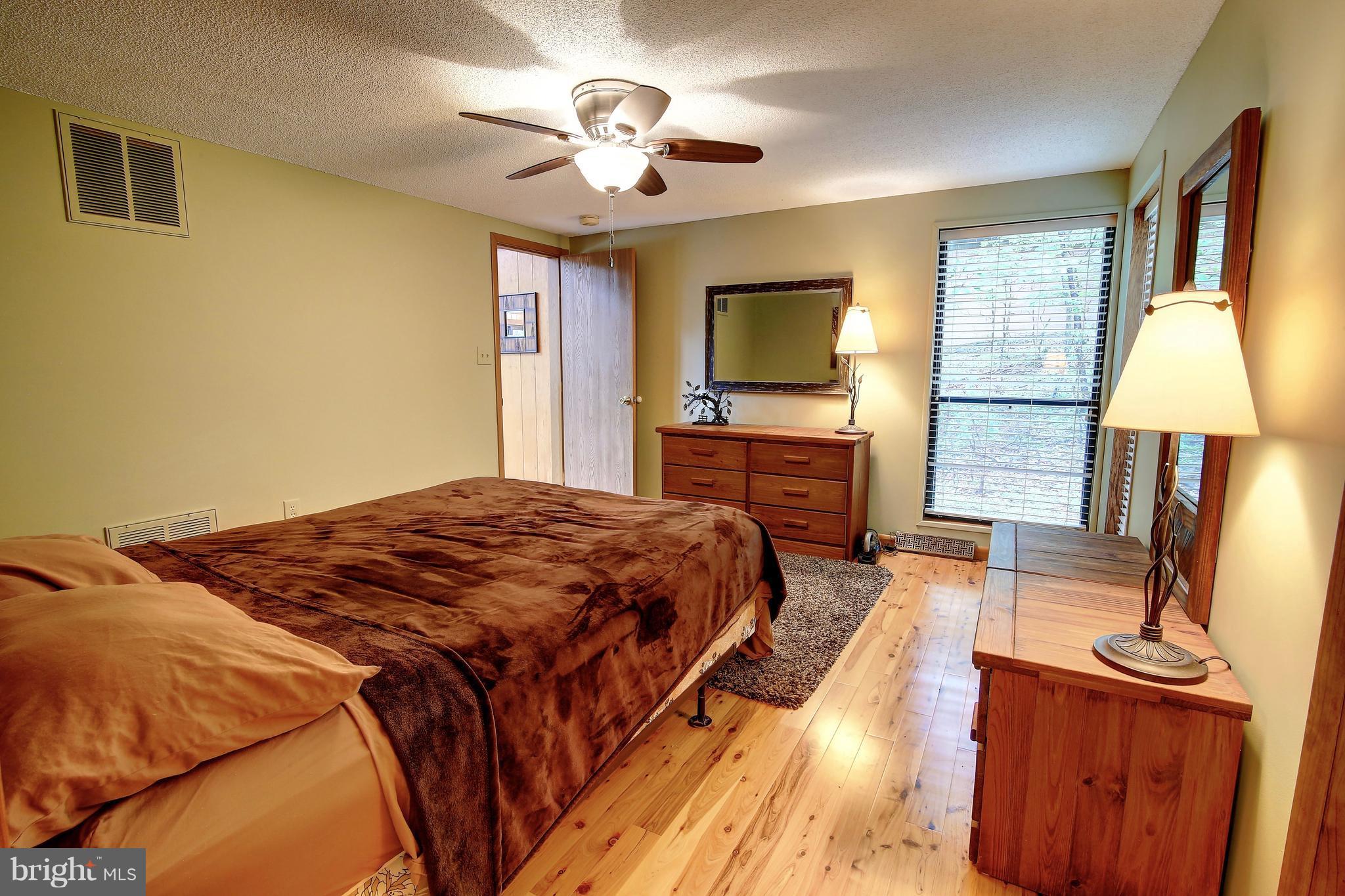 THE WOODS - Residential