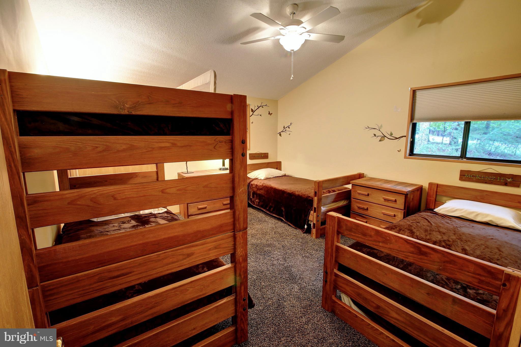 THE WOODS - Residential