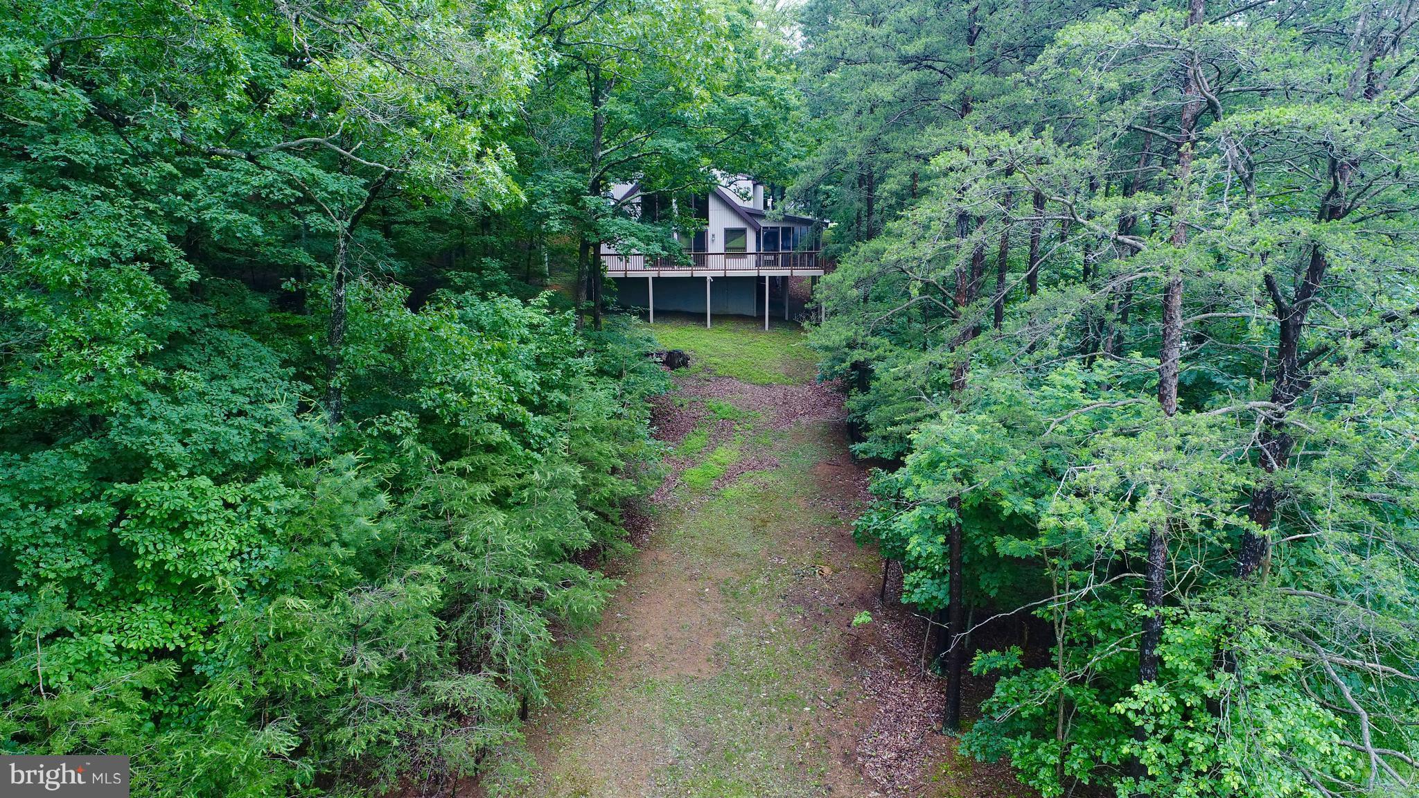 THE WOODS - Residential