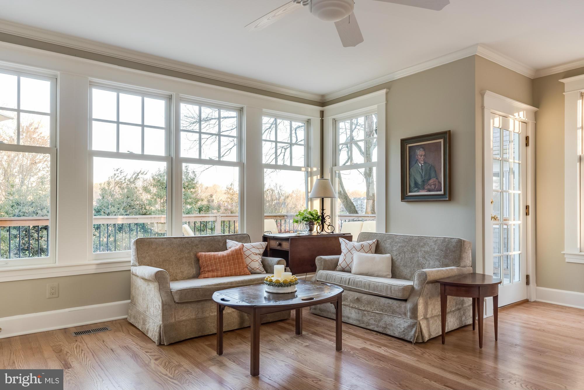 MURRAY HILL - Residential