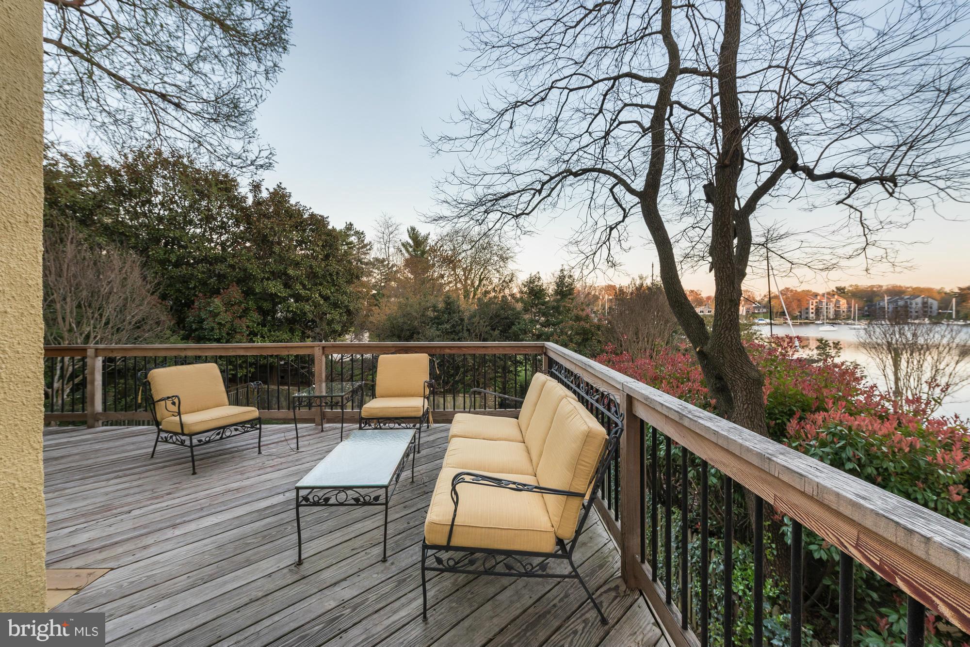 MURRAY HILL - Residential