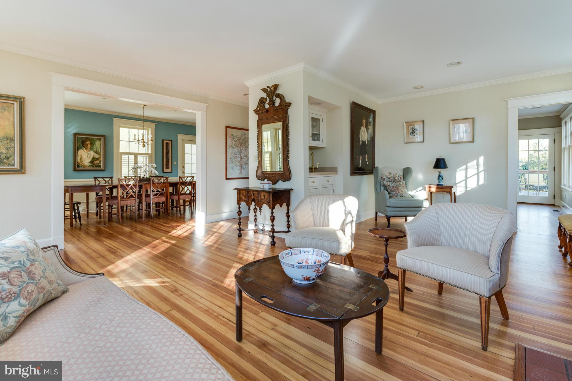 MURRAY HILL - Residential