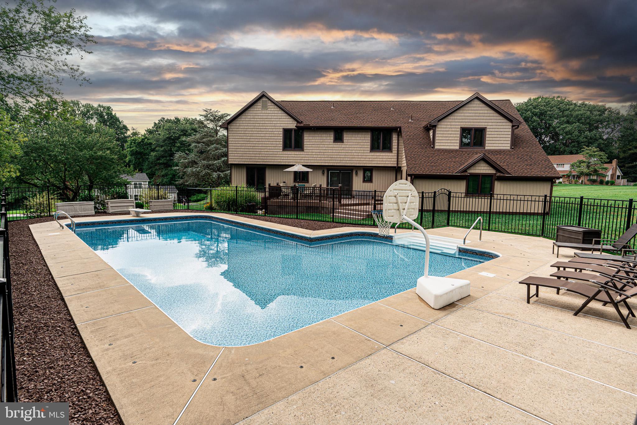 2308 SHEPHERD COURT