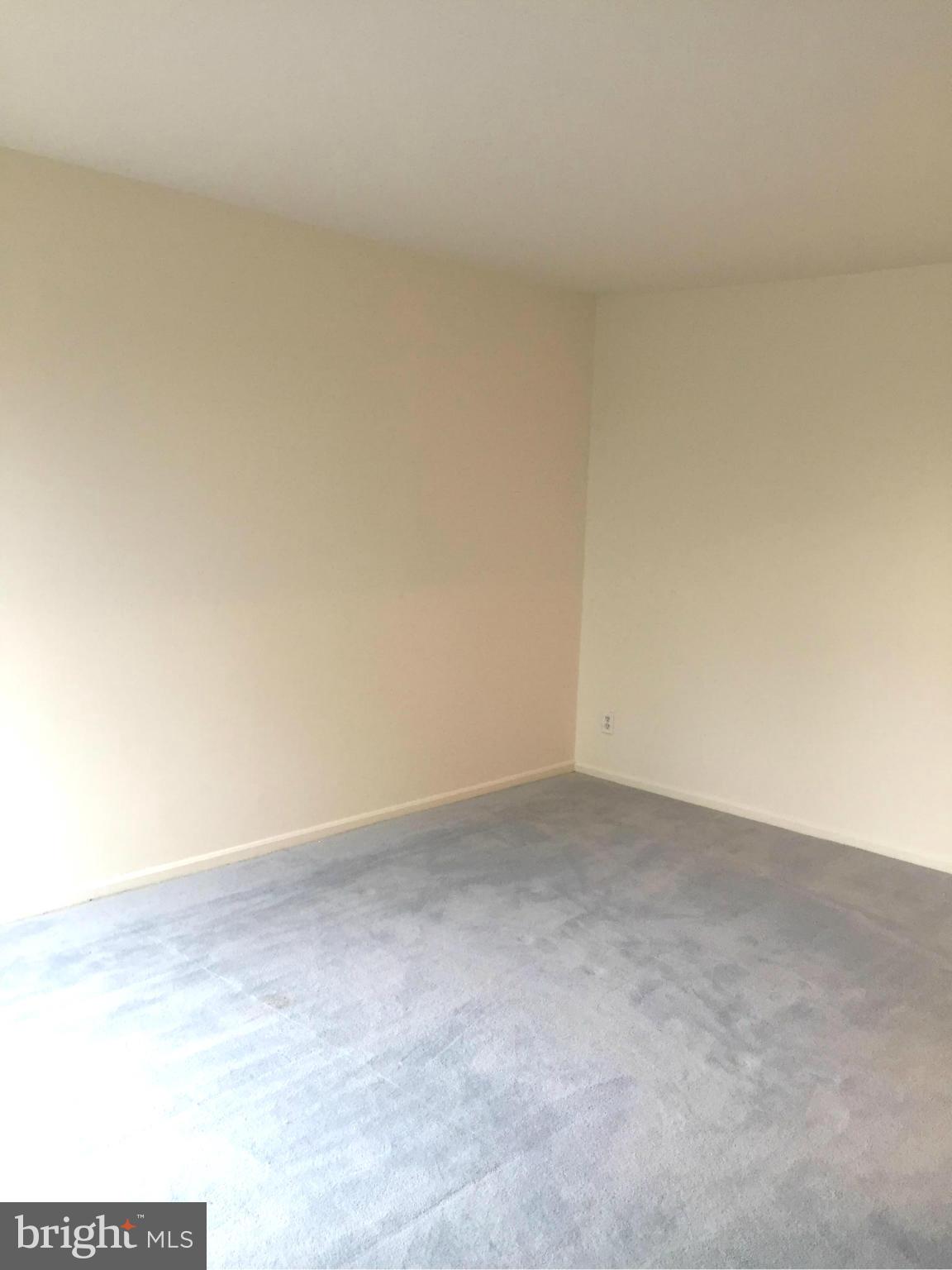 HERITAGE COURT - Residential Lease