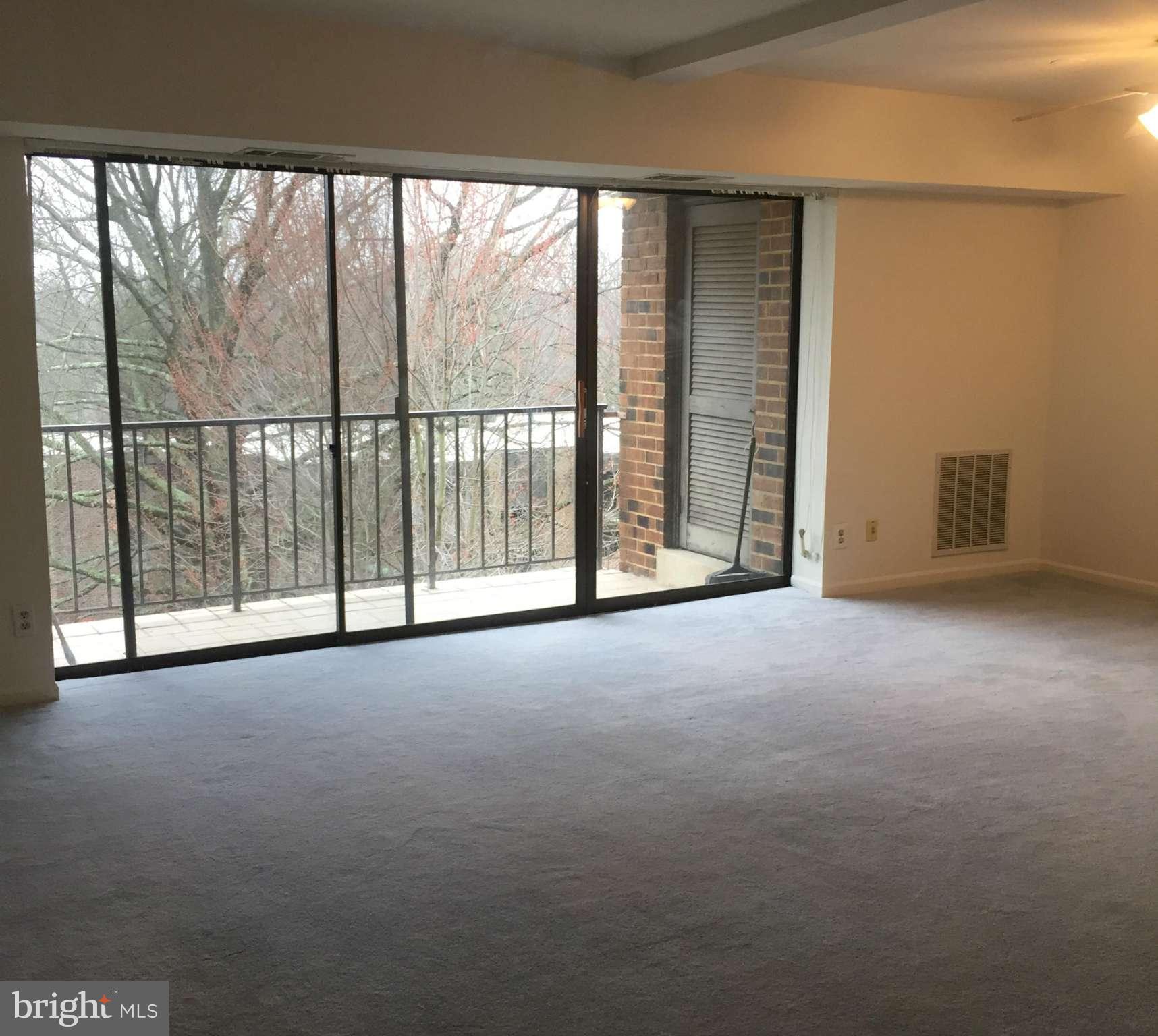 HERITAGE COURT - Residential Lease