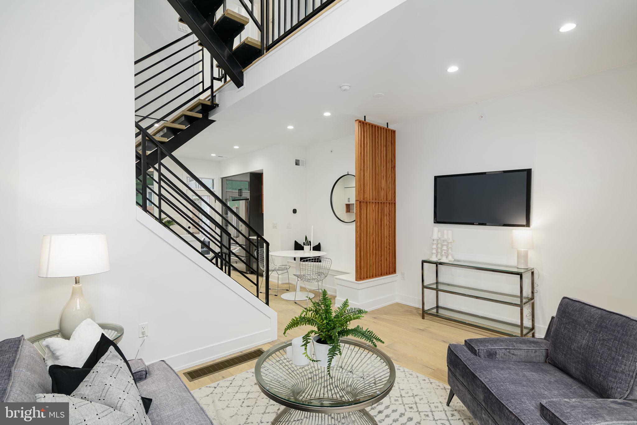 GRADUATE HOSPITAL - Residential