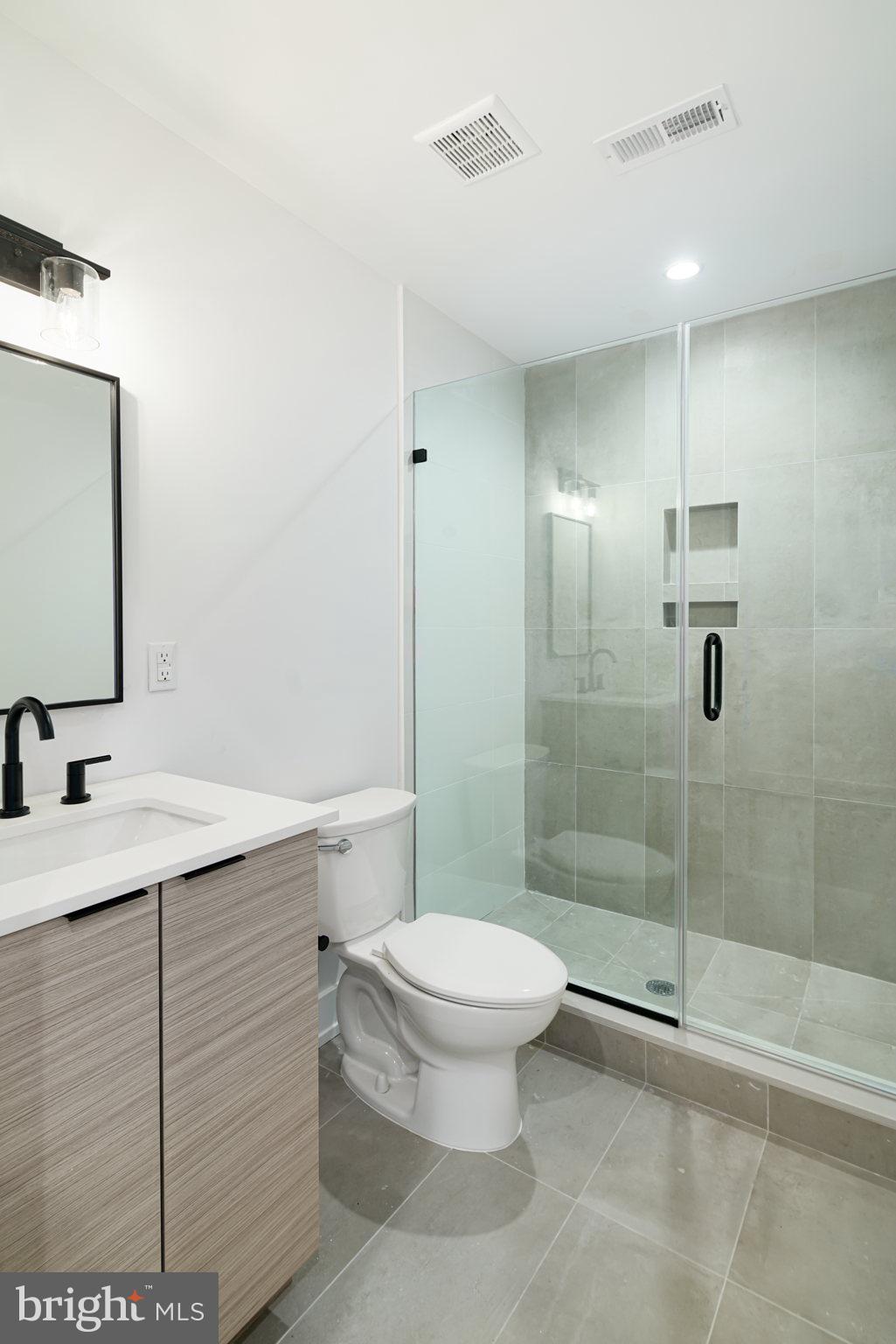 GRADUATE HOSPITAL - Residential