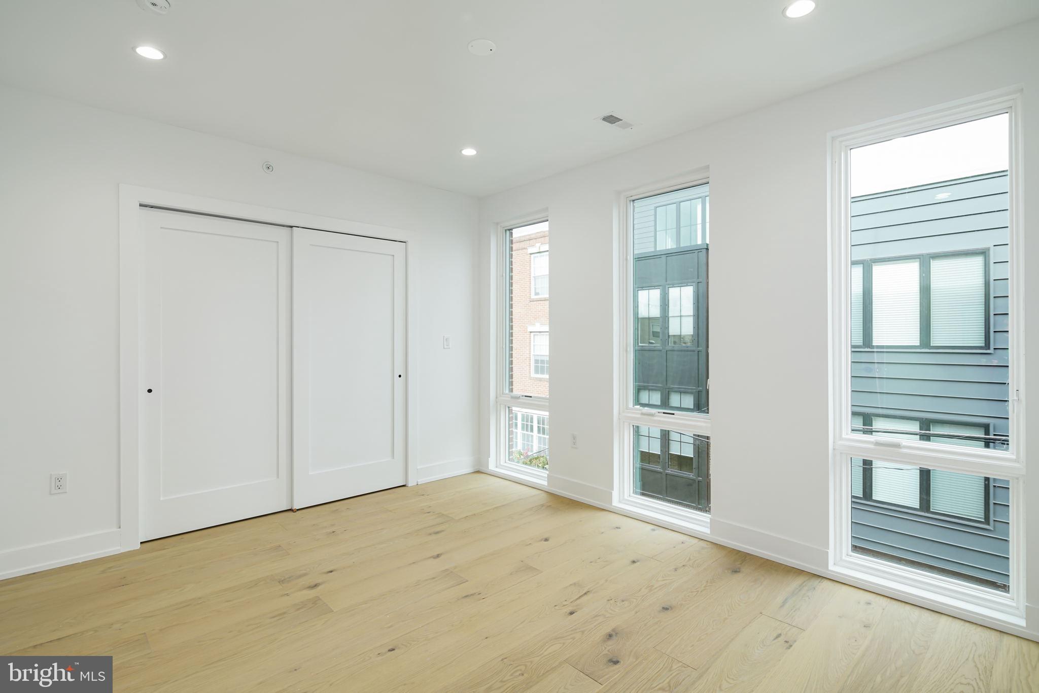 GRADUATE HOSPITAL - Residential