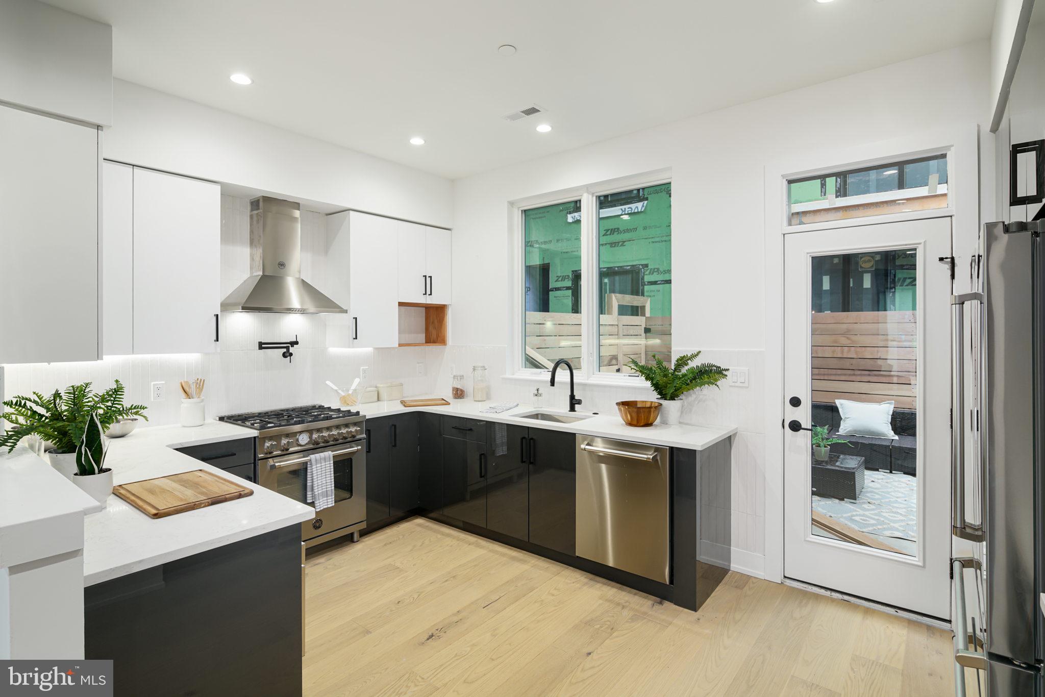 GRADUATE HOSPITAL - Residential