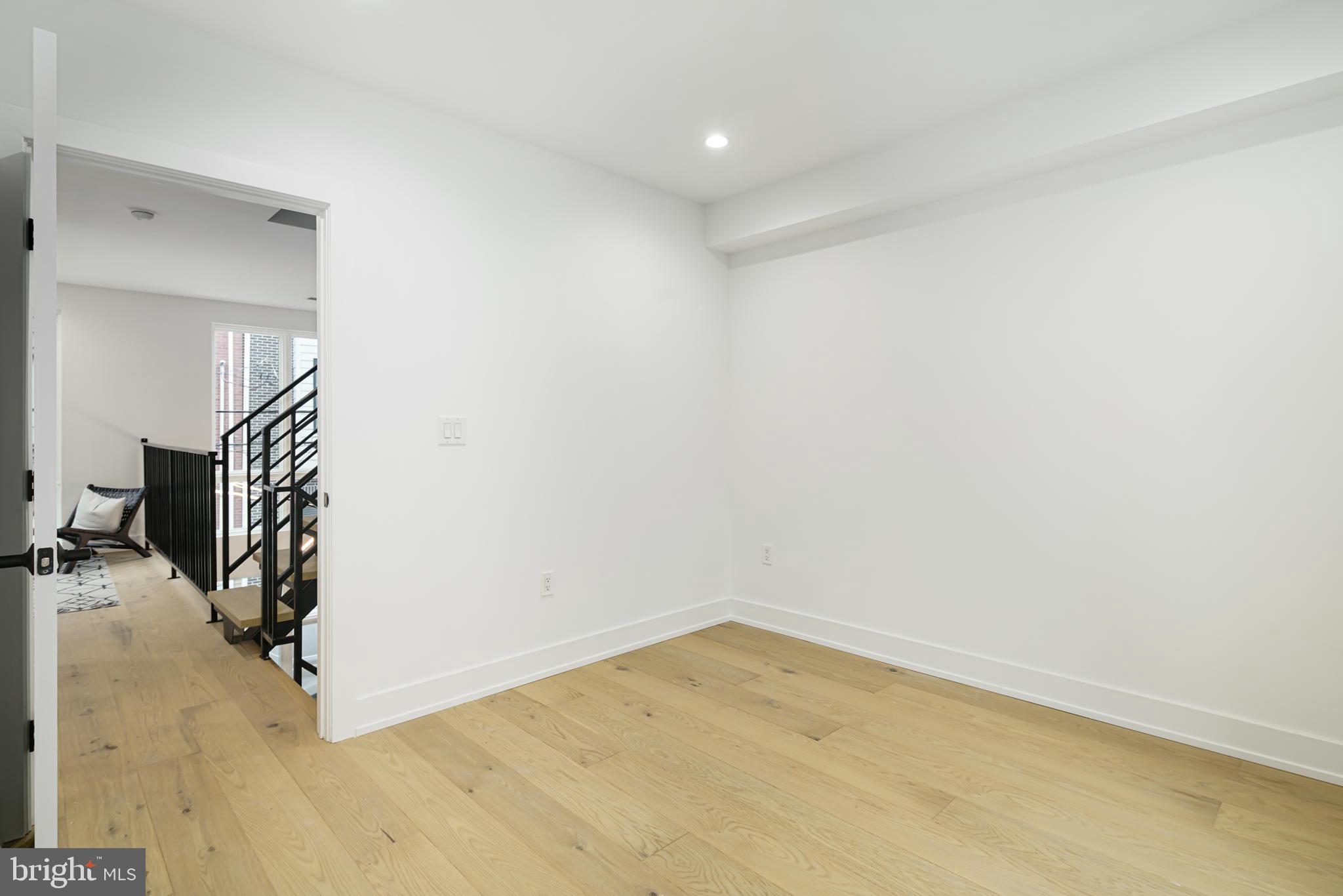 GRADUATE HOSPITAL - Residential