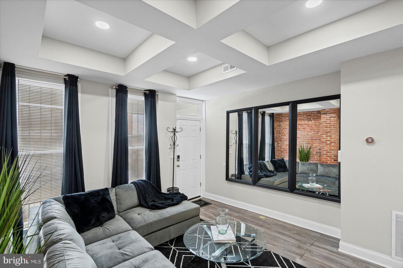 ROSEMONT - Residential