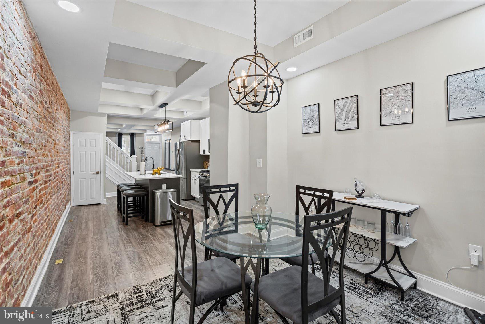 ROSEMONT - Residential