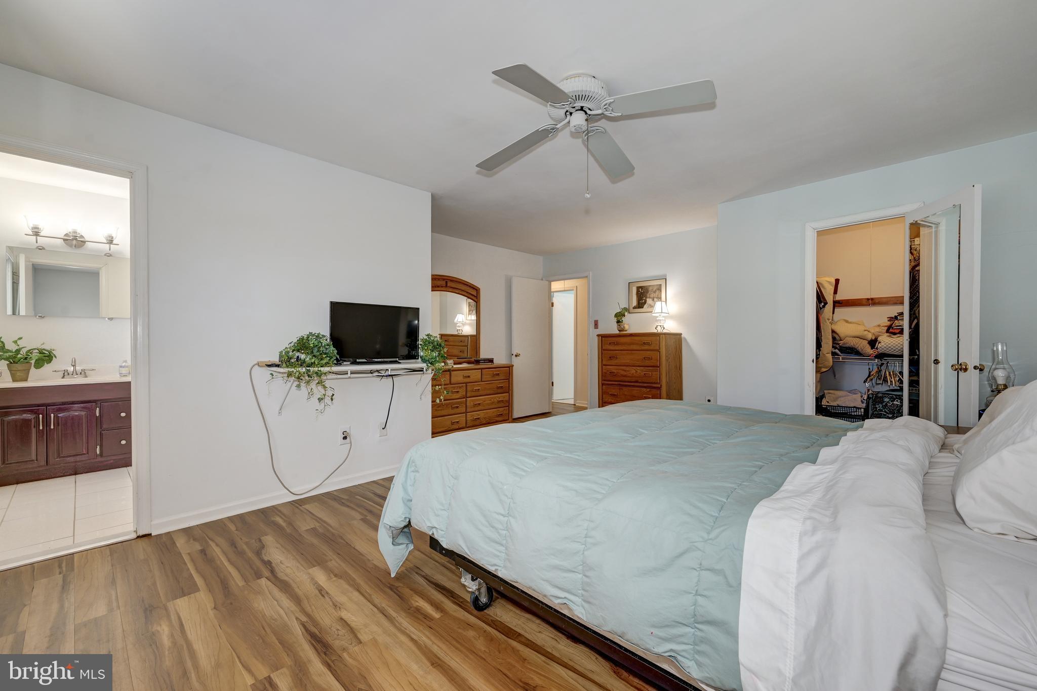 SHERWOOD FOREST - Residential