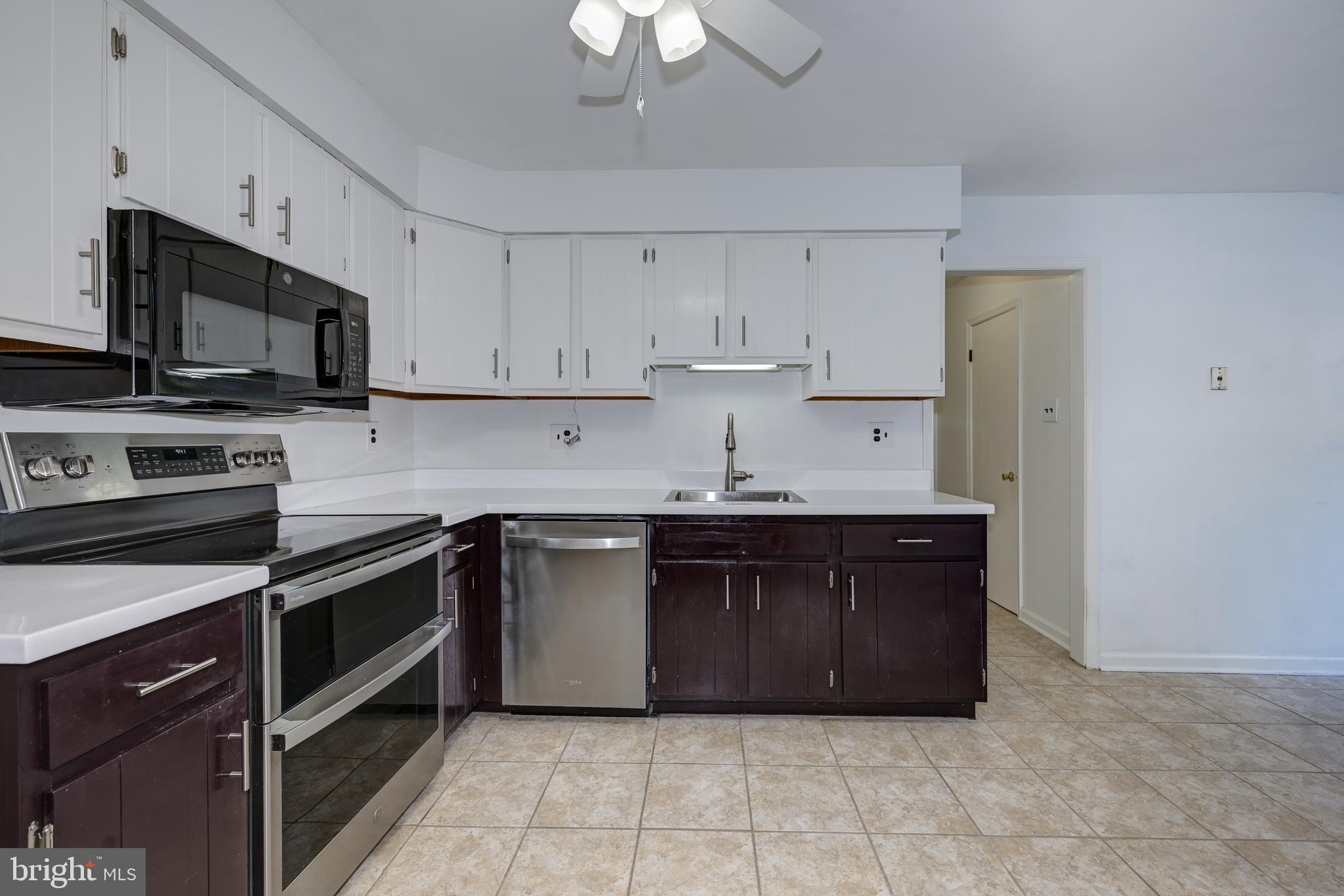 SHERWOOD FOREST - Residential