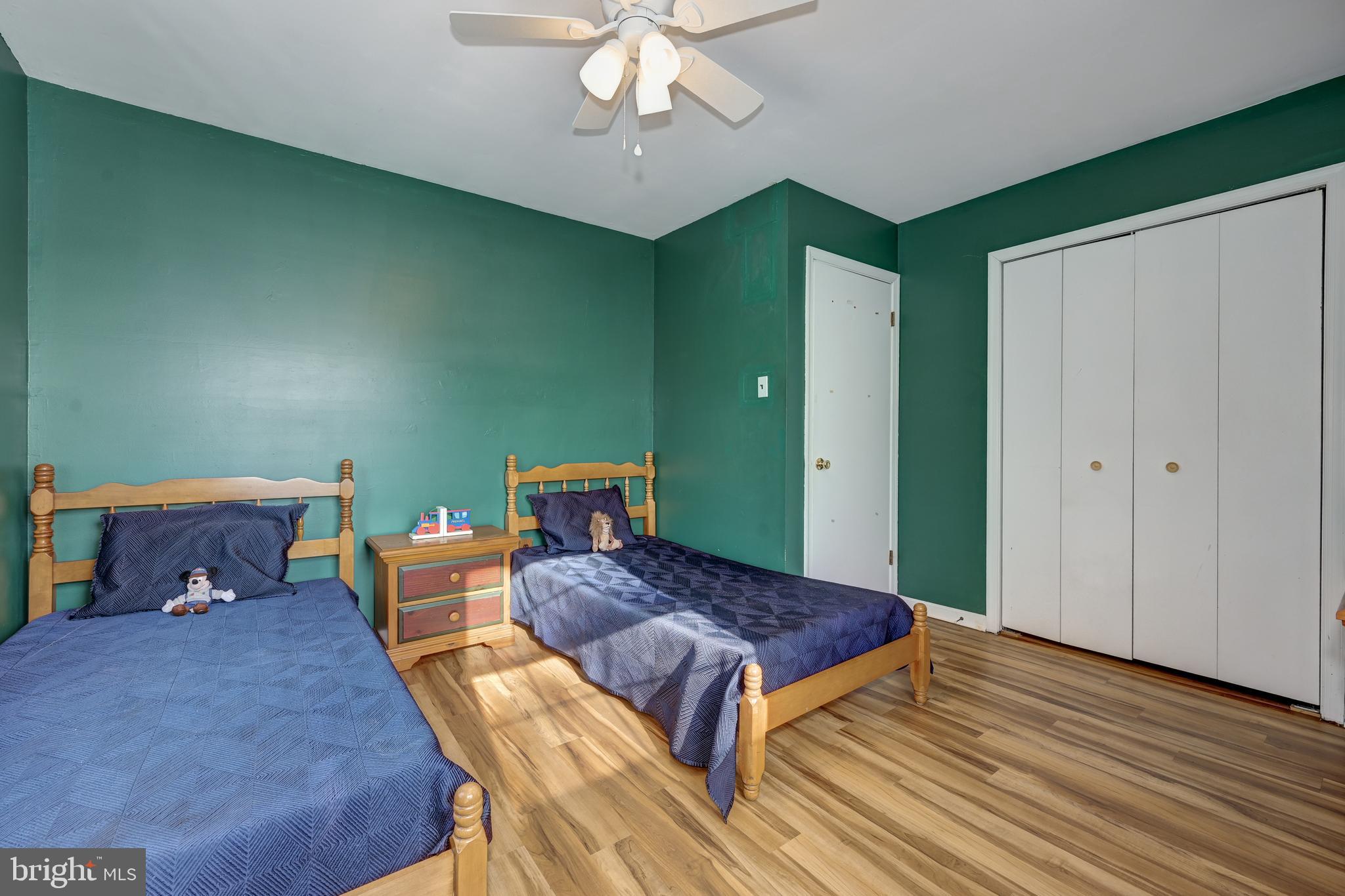 SHERWOOD FOREST - Residential