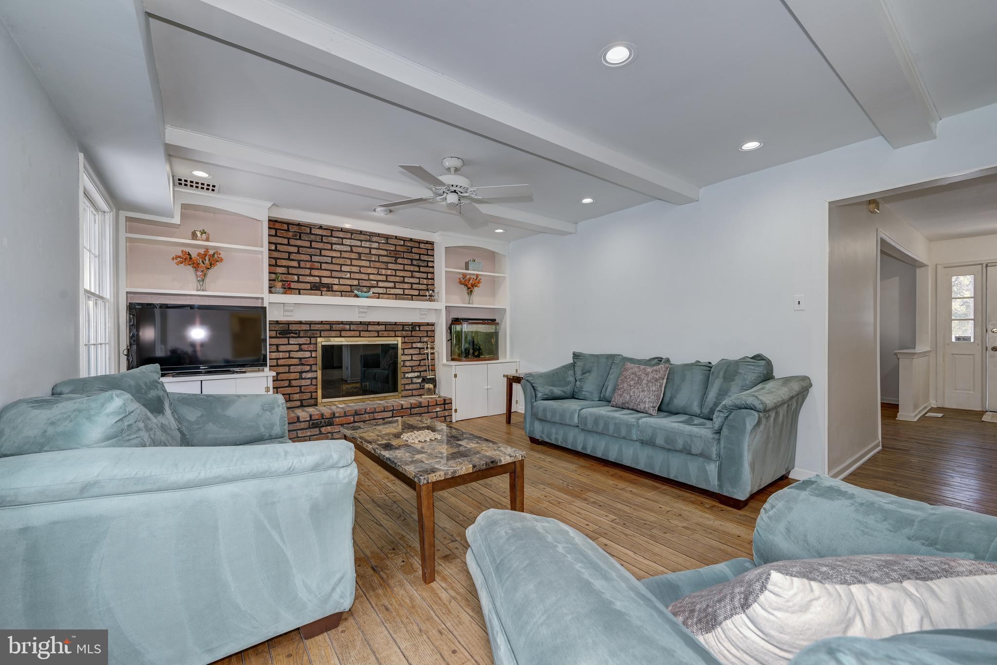 SHERWOOD FOREST - Residential