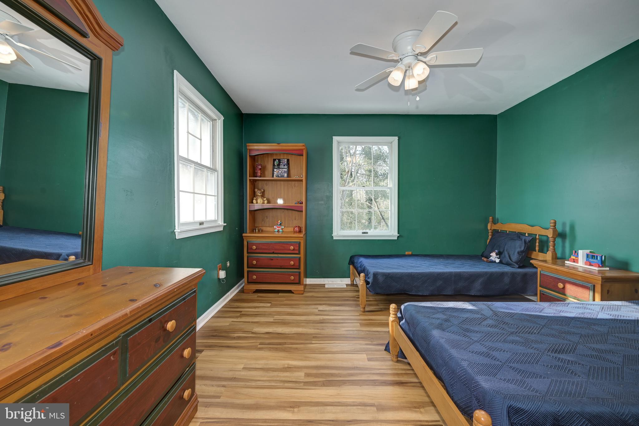 SHERWOOD FOREST - Residential