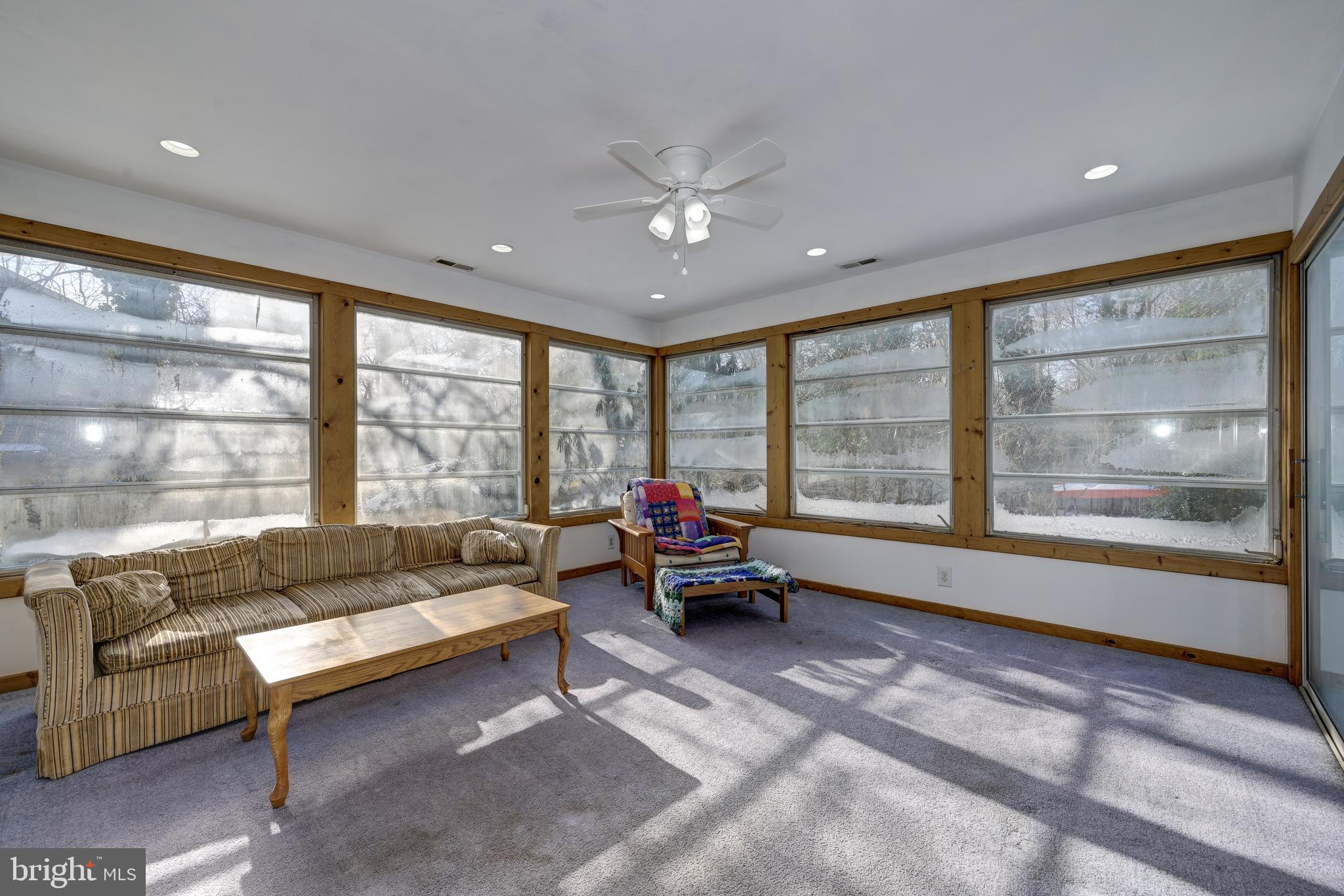 SHERWOOD FOREST - Residential