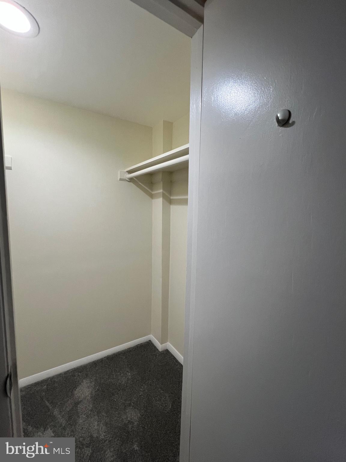 BOLLING BROOK - Residential Lease