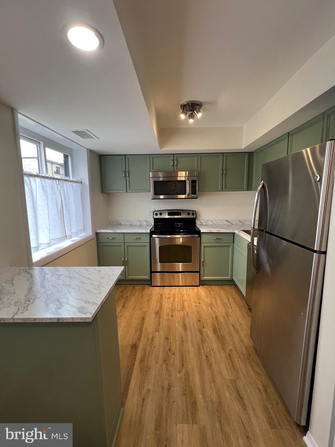 BOLLING BROOK - Residential Lease