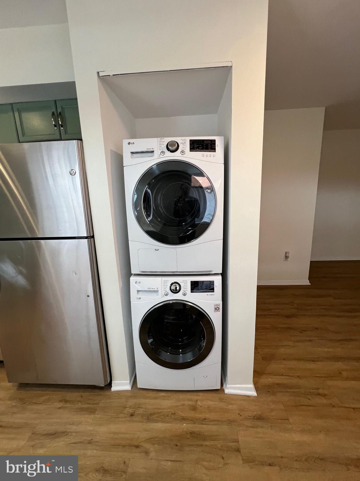 BOLLING BROOK - Residential Lease