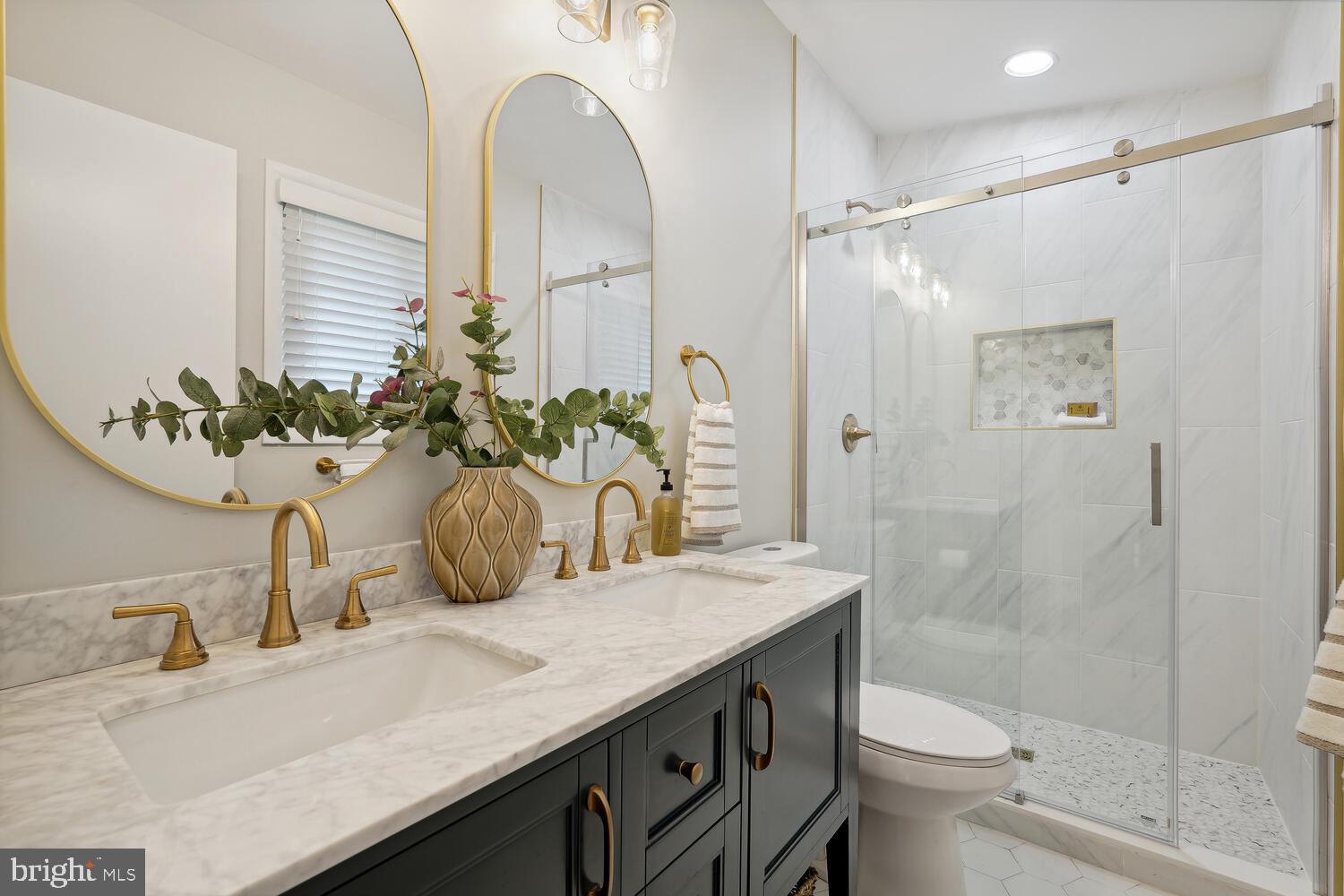 GLEN ECHO - Residential Lease