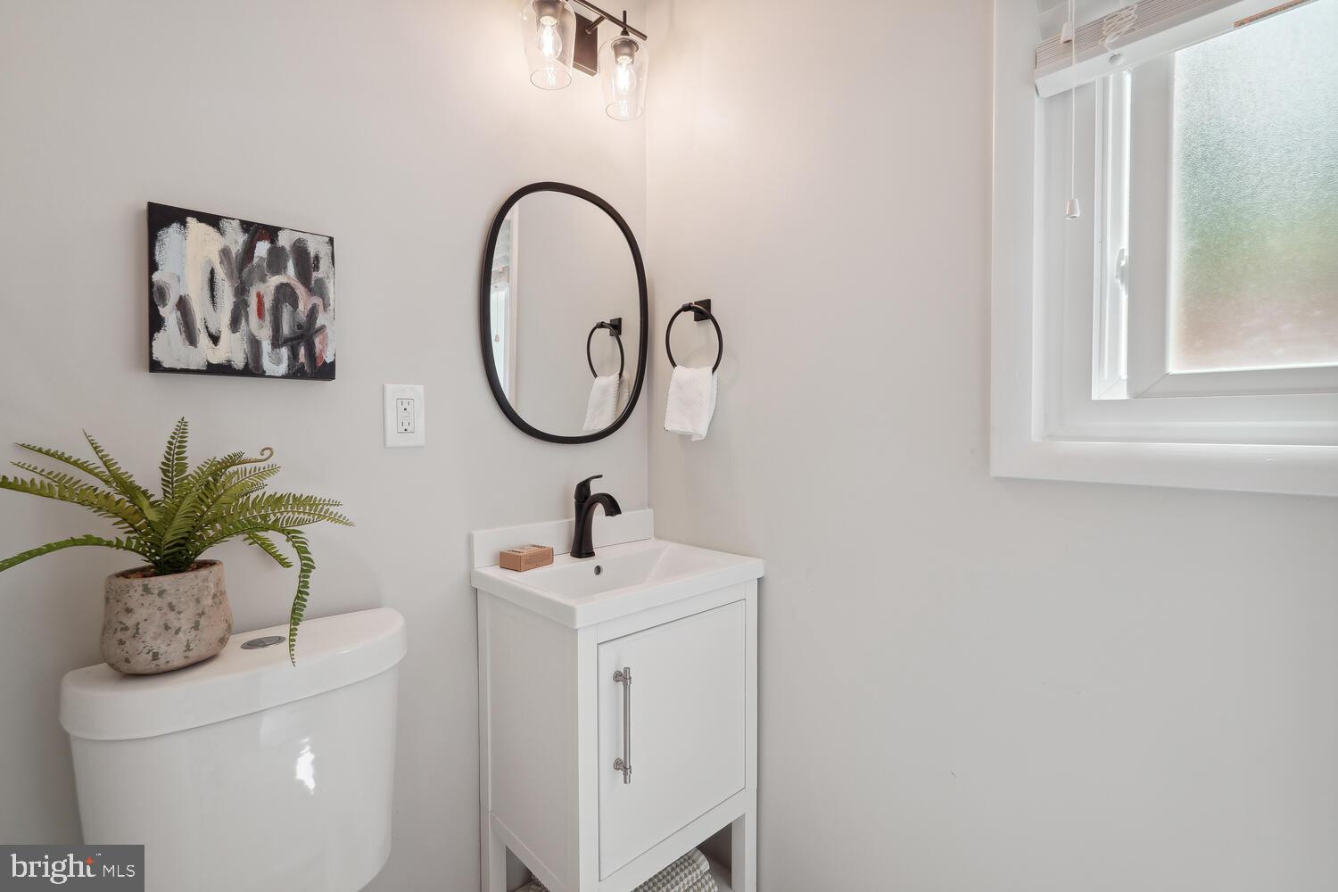 GLEN ECHO - Residential Lease