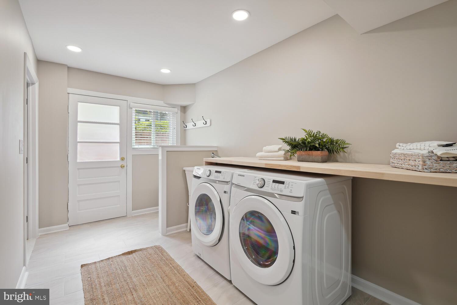 GLEN ECHO - Residential Lease