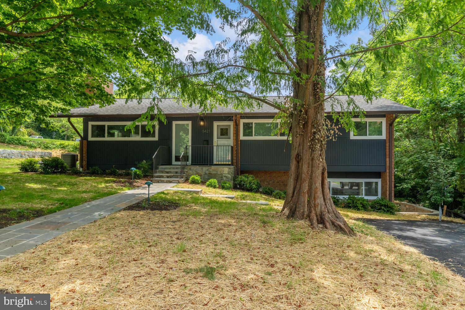 GLEN ECHO - Residential Lease