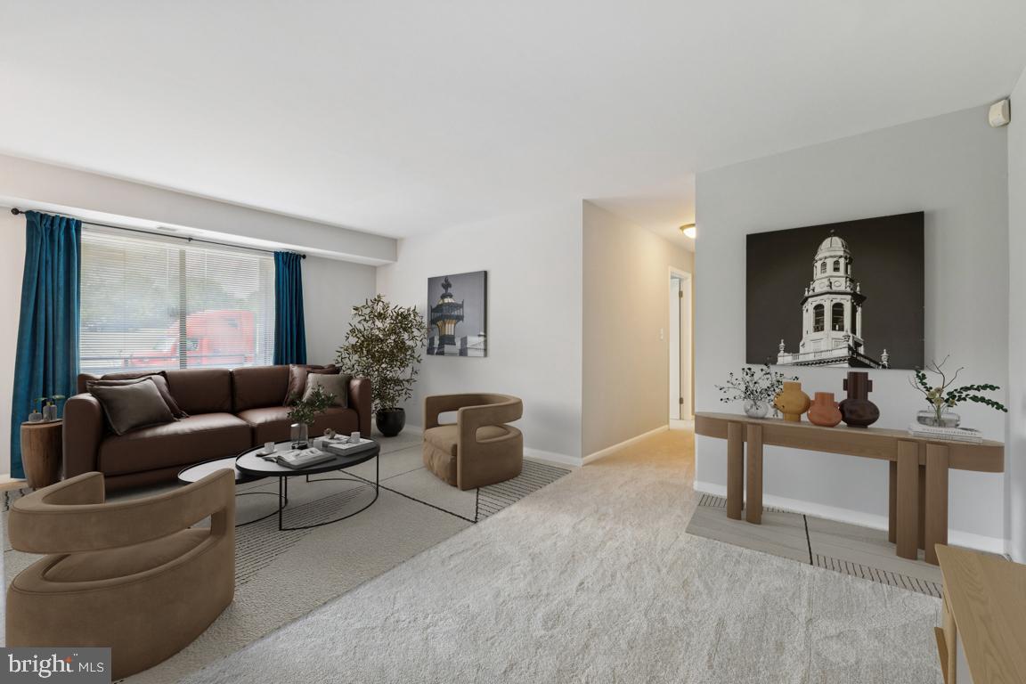 HUNTINGTON WALK - Residential Lease