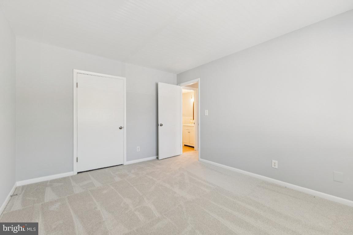 HUNTINGTON WALK - Residential Lease