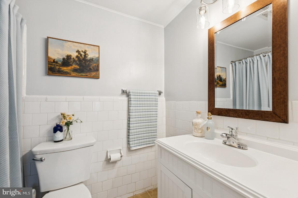 HUNTINGTON WALK - Residential Lease