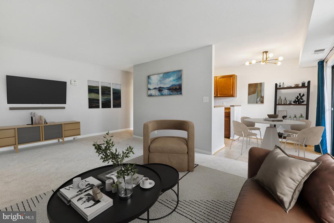 HUNTINGTON WALK - Residential Lease