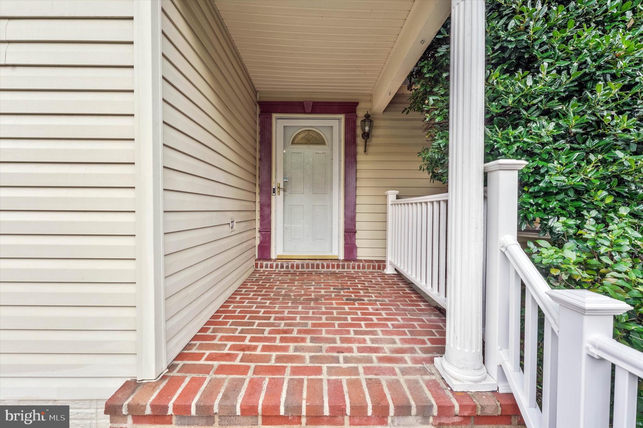 8810 MOVERLY COURT