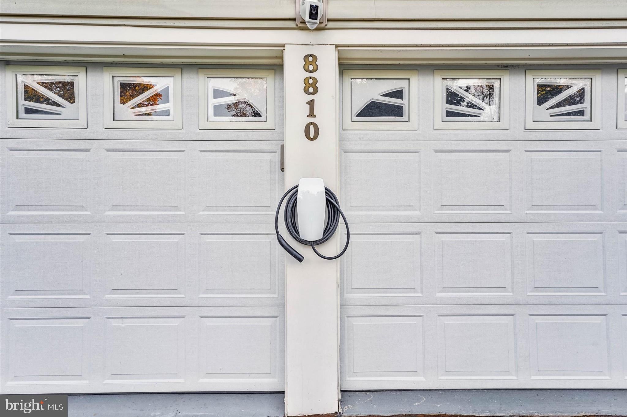 8810 MOVERLY COURT