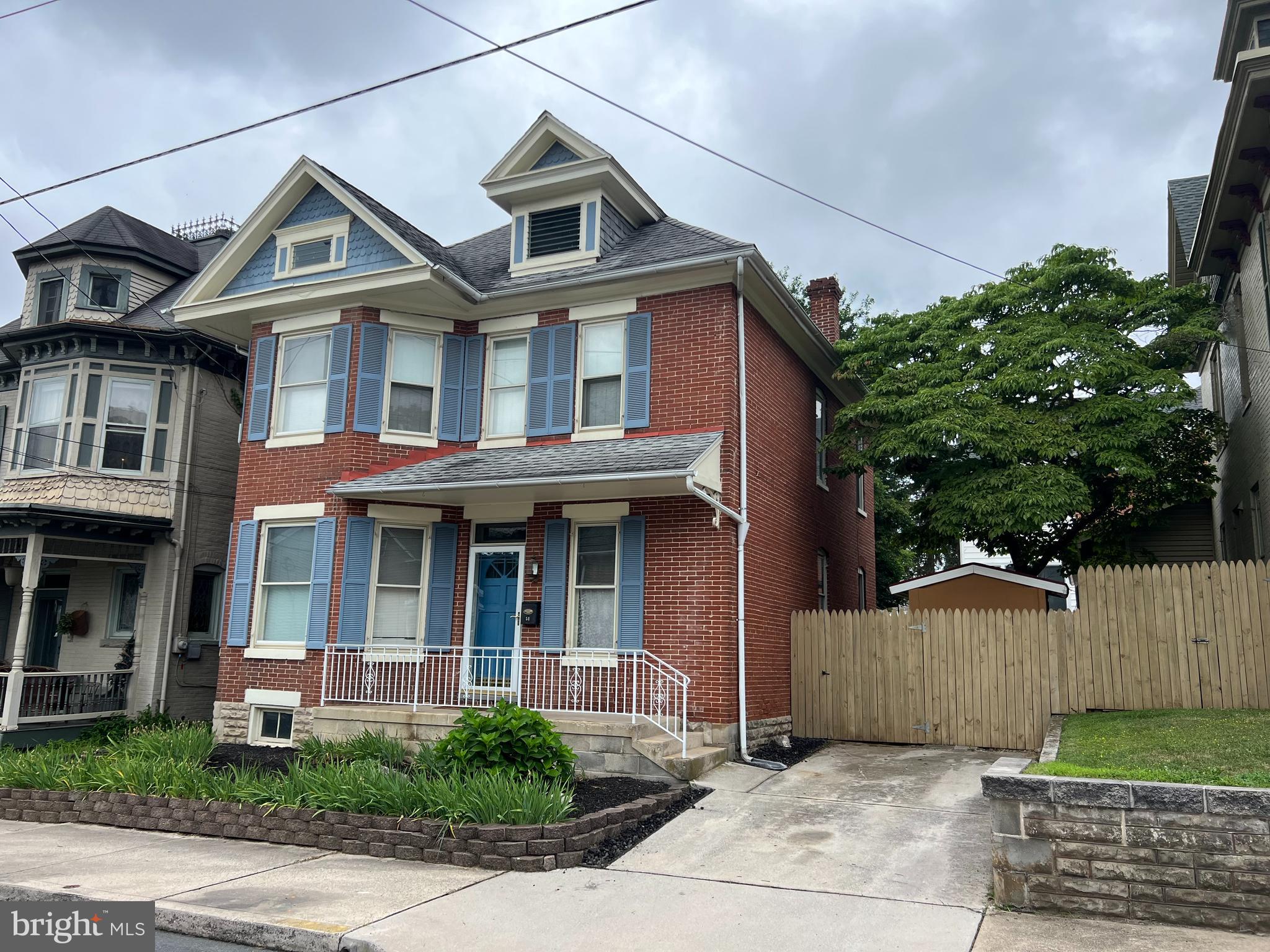 WAYNESBORO - Residential