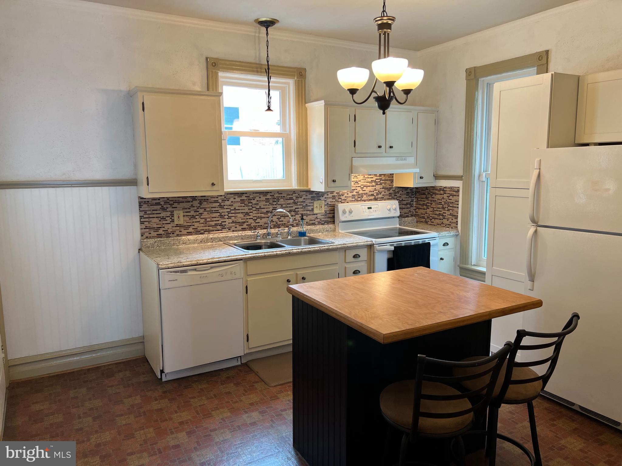 WAYNESBORO - Residential