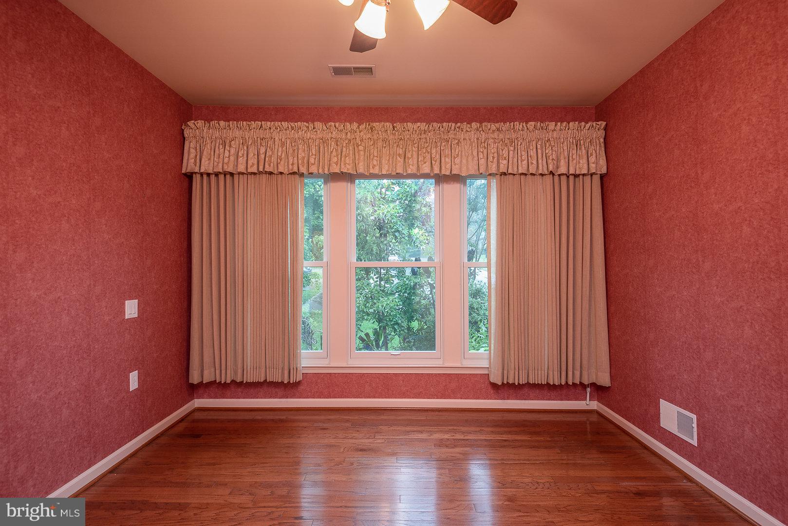 FALLS RUN - Residential