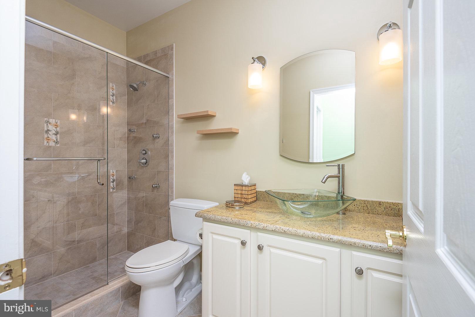 FALLS RUN - Residential