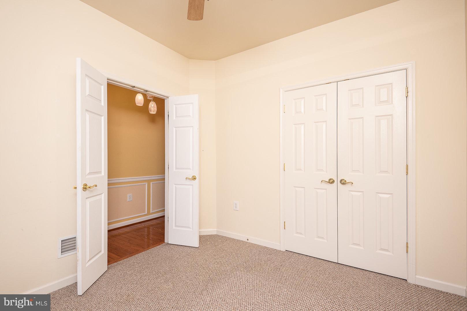 FALLS RUN - Residential