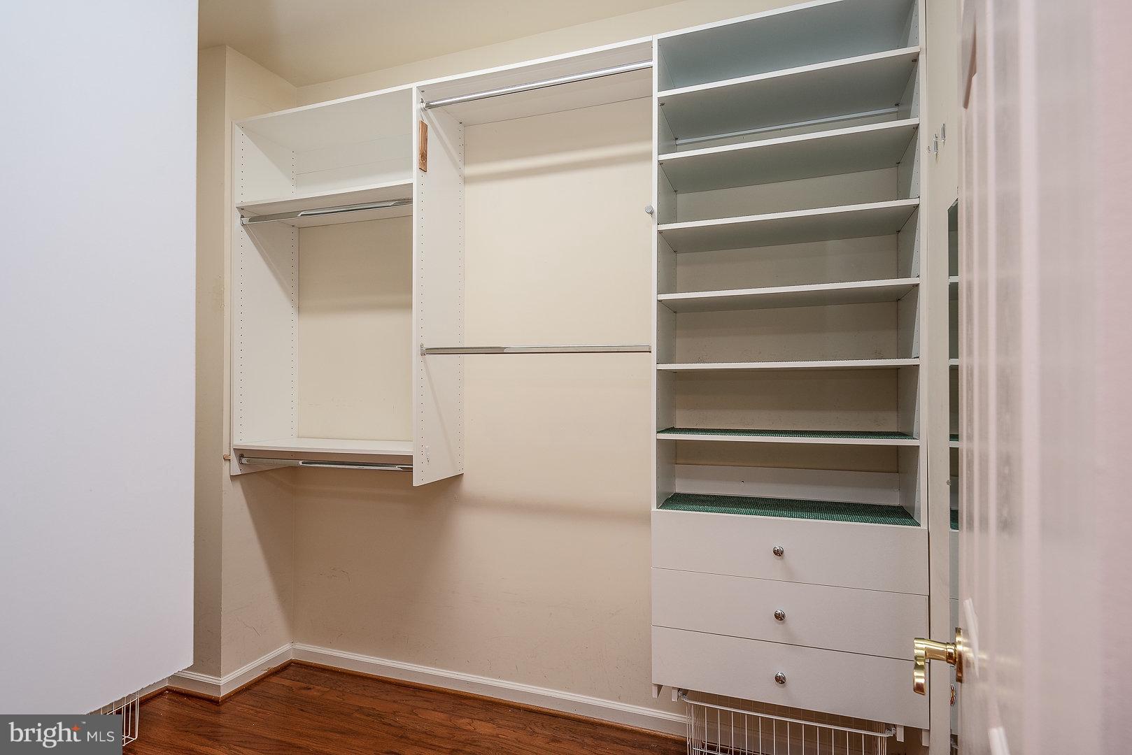 FALLS RUN - Residential