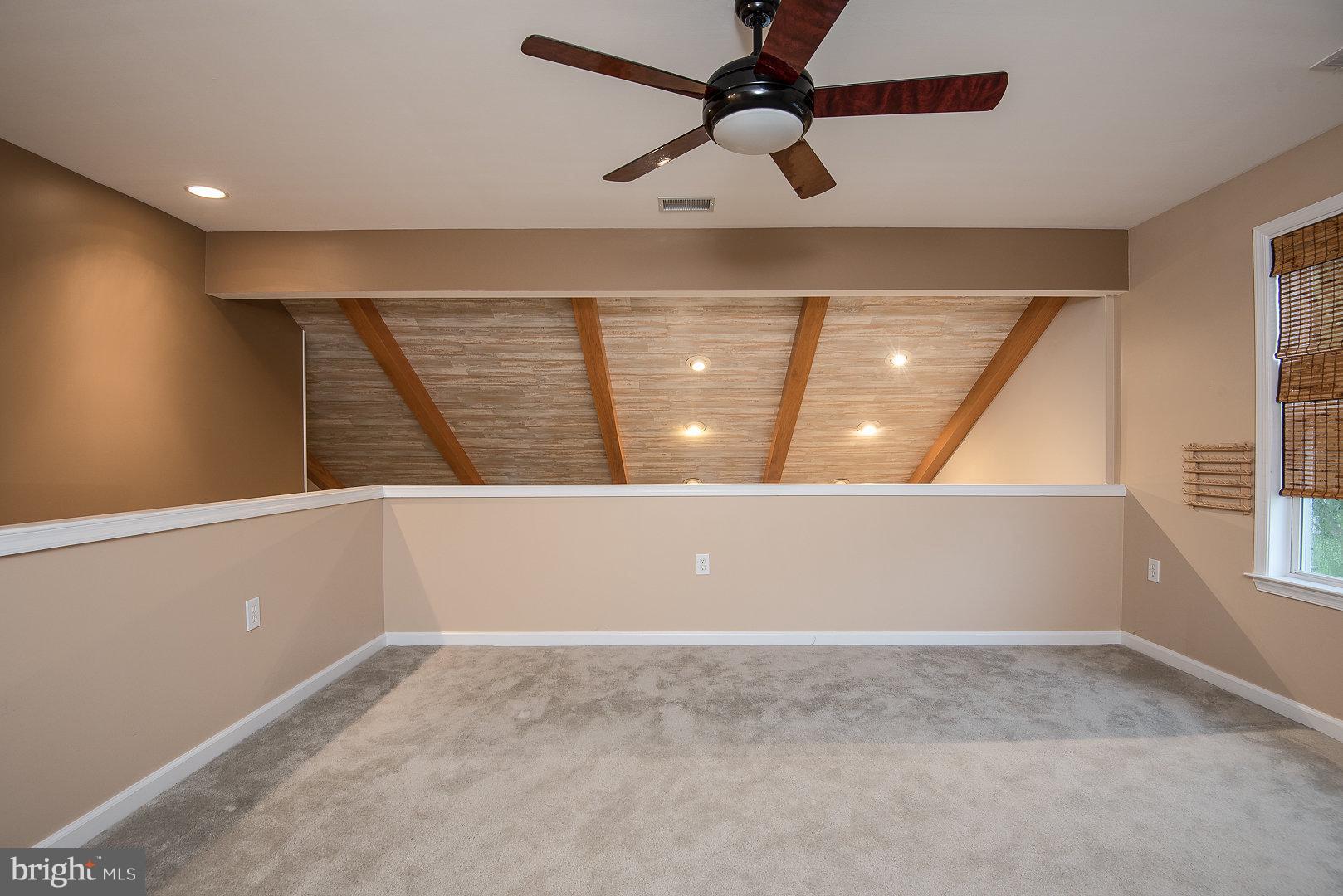 FALLS RUN - Residential